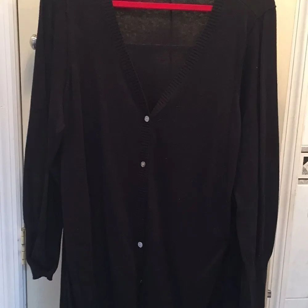 Black Cardigan LOGO